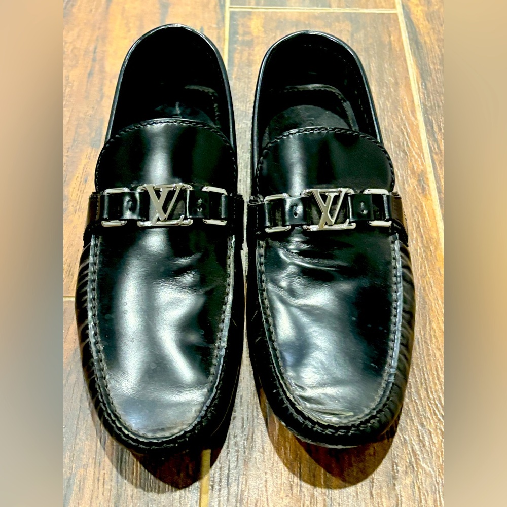 Authentic LV leather Loafer with Mongram !